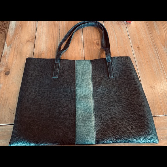 Vince Camuto Handbags - Vince Camuto small black tote bag